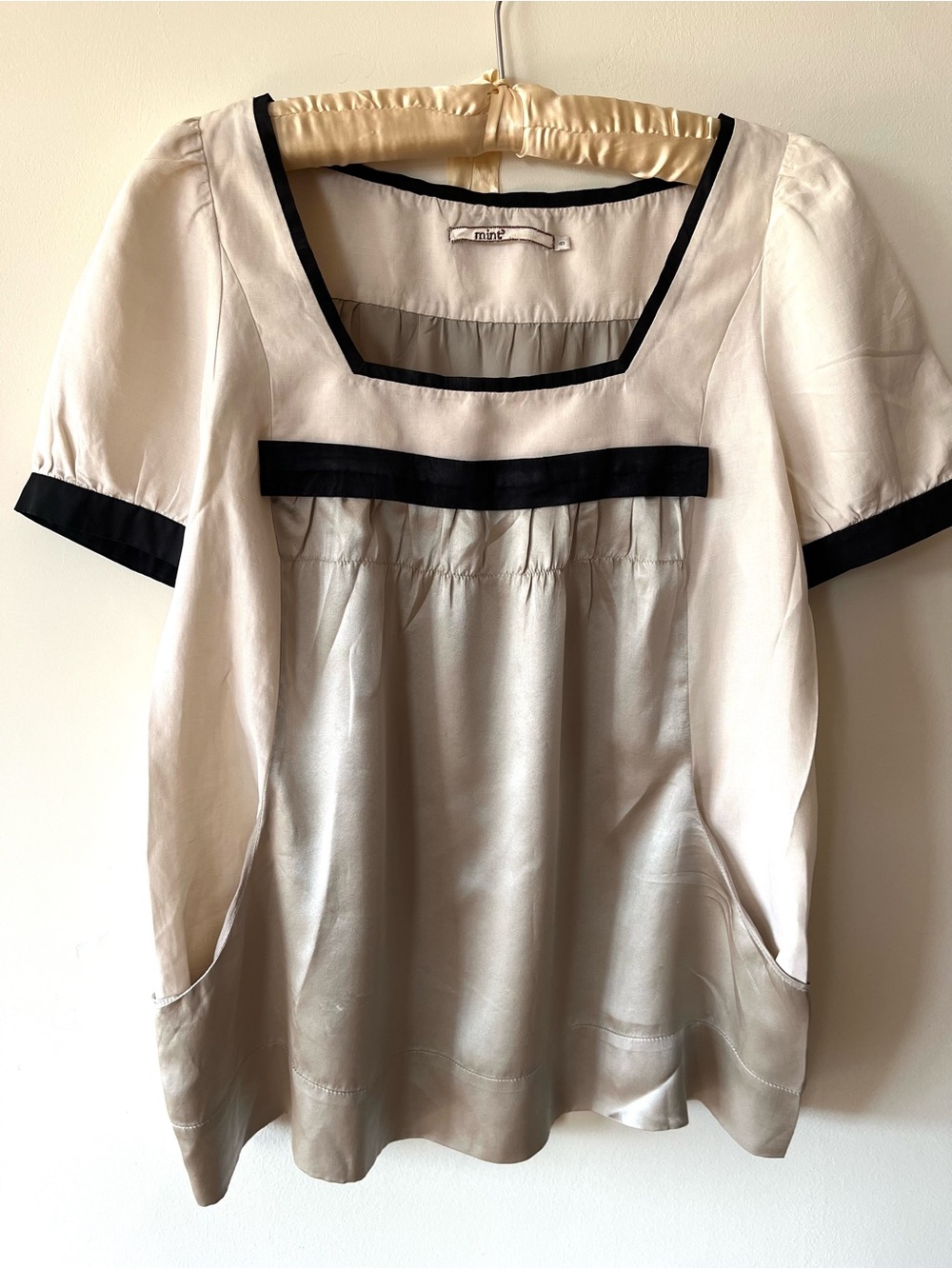 MINT Jodi Arnold Cream Grey Blouse with Black Trim Sz8 NWOT Silk Linen Pockets